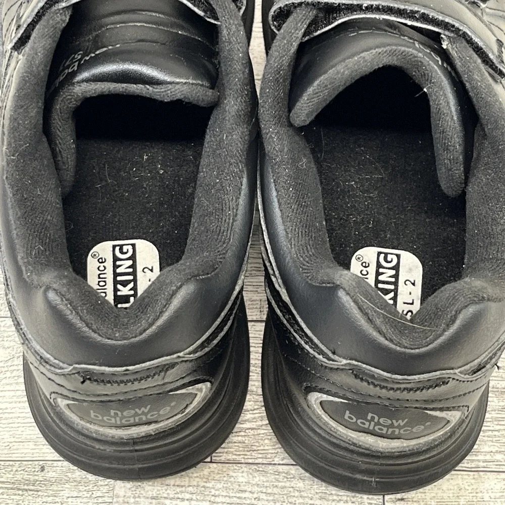 New Balance step out